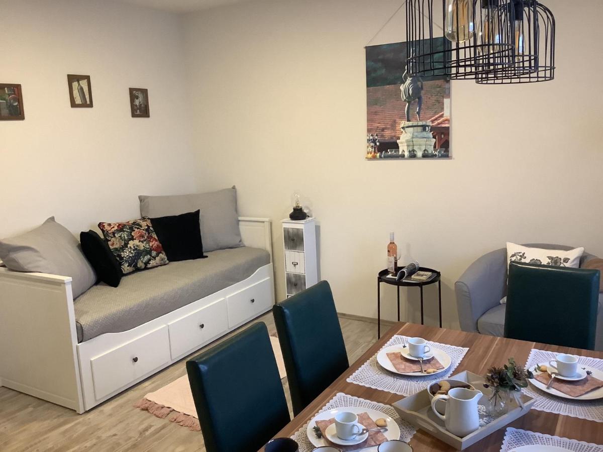 Ezuest Boroka Apartman Еґер Екстер'єр фото