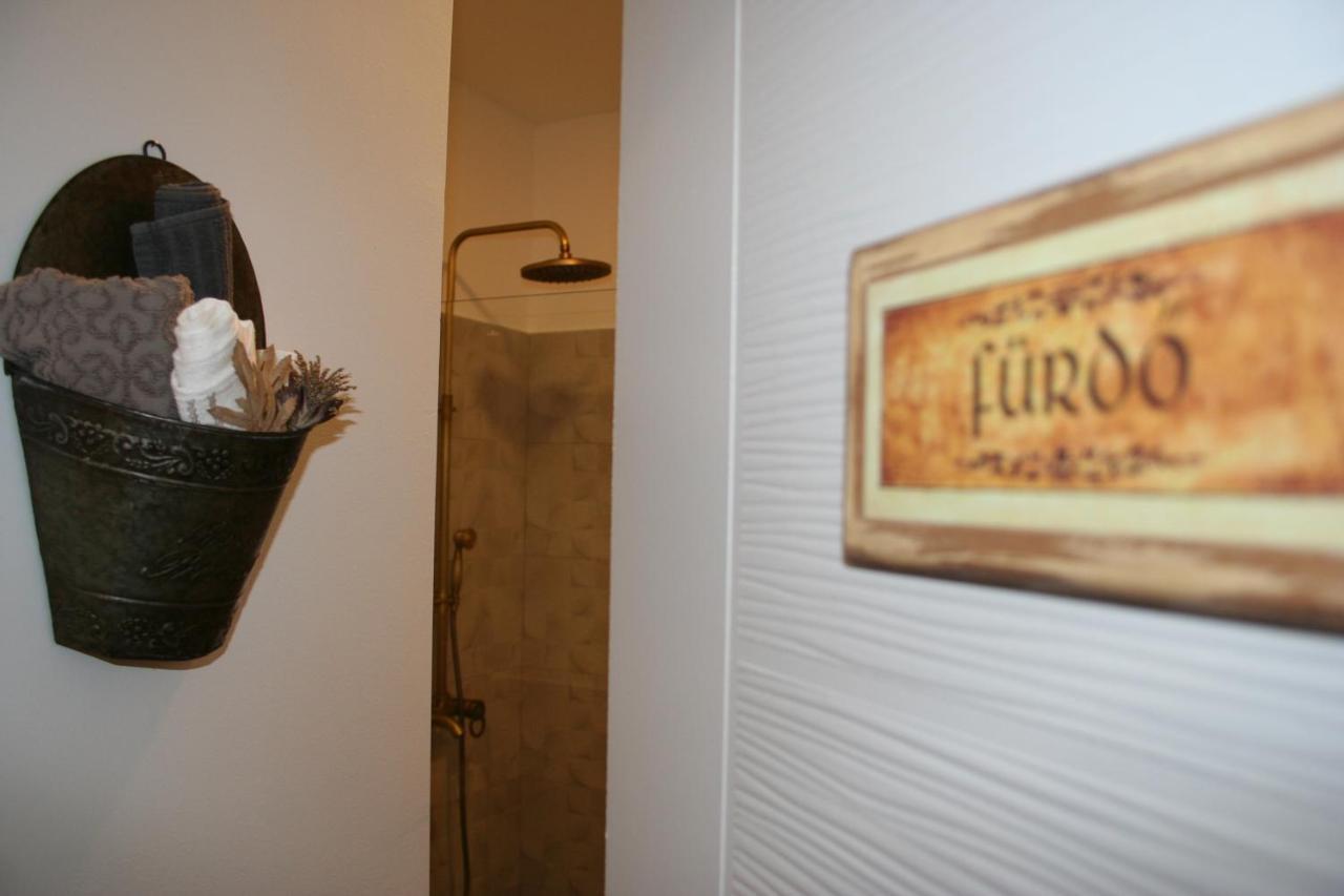 Ezuest Boroka Apartman Еґер Екстер'єр фото
